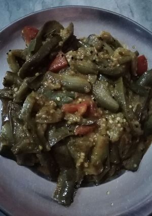 A picture of Baingan masala.