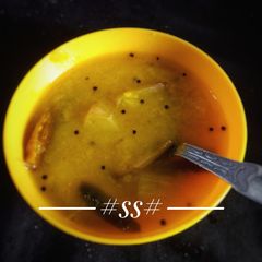 A picture of Green Mango Dal (Pea pod).