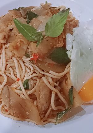 รูปของ ผัดสปาเก็ตตี้,หมูนุ่ม,หน่อไม้ดองไข่ดาว - คีโต