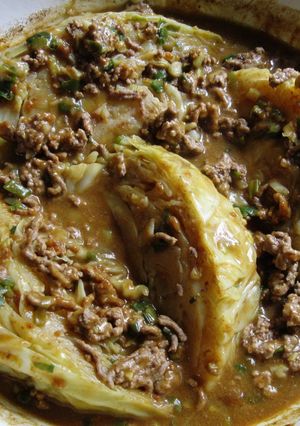 A picture of Curry Flavoured Stewed Cabbage & Beef Mince.