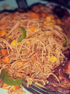 A picture of Stir fry spaghetti.