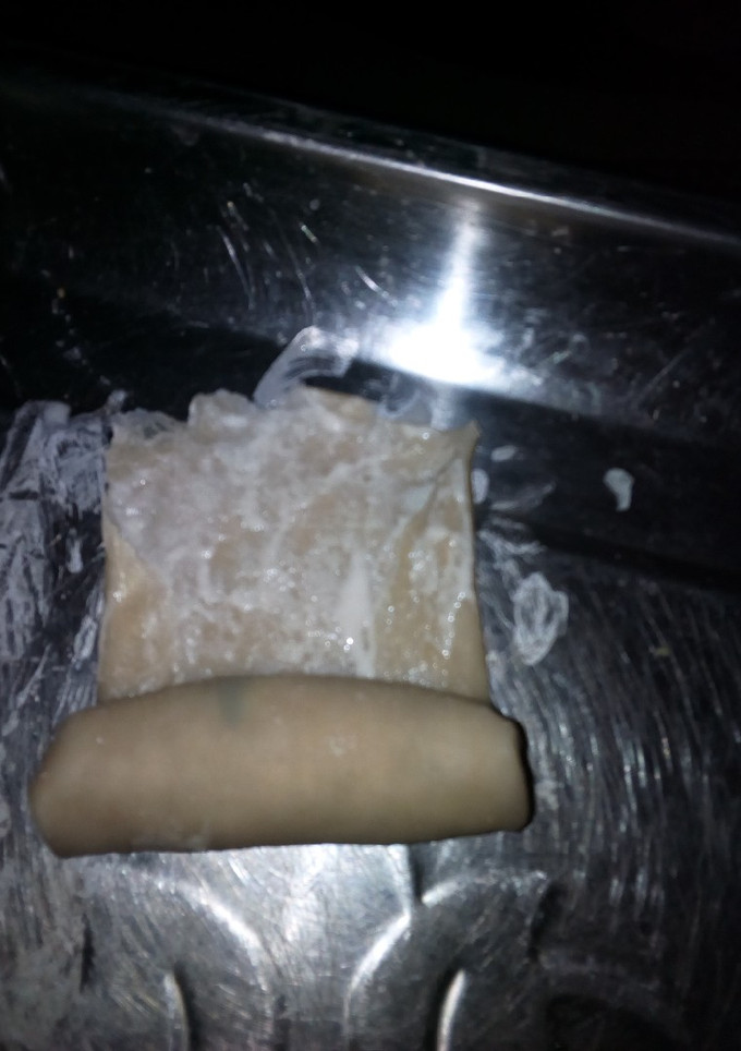 A picture of How to make spring roll wrapper.