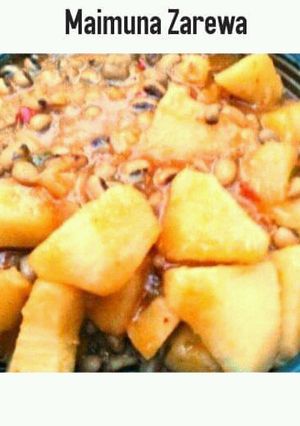 A picture of Yam and beans porridge.