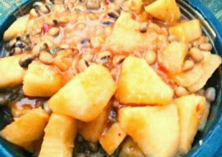 Recipe of Favorite Yam and beans porridge