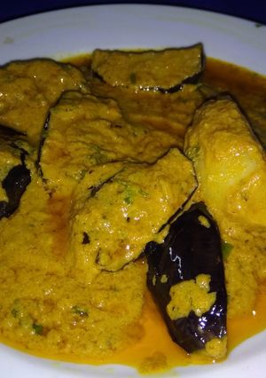 A picture of Maharashtra ke mashoor aloo baingan.