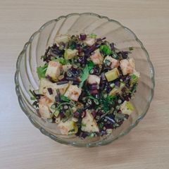 A picture of Radish pod and guava salad.