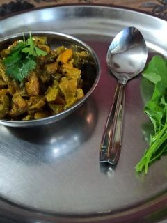 पहाड़ी करेले की सब्जी (pahari karele ki sabzi recipe in Hindi) रेसिपी मुख्य फोटो