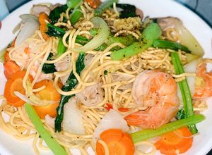 Hình của món Mì Trứng Xào Tôm Thịt.