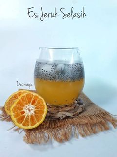Foto resep Es Jeruk Selasih