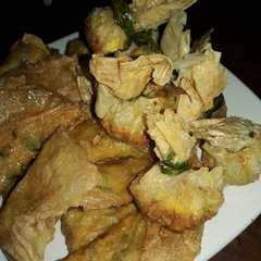 Dimsum goreng isi ayam / kulit tahu isi ayam dan ekado রেসিপির প্রধান ছবি