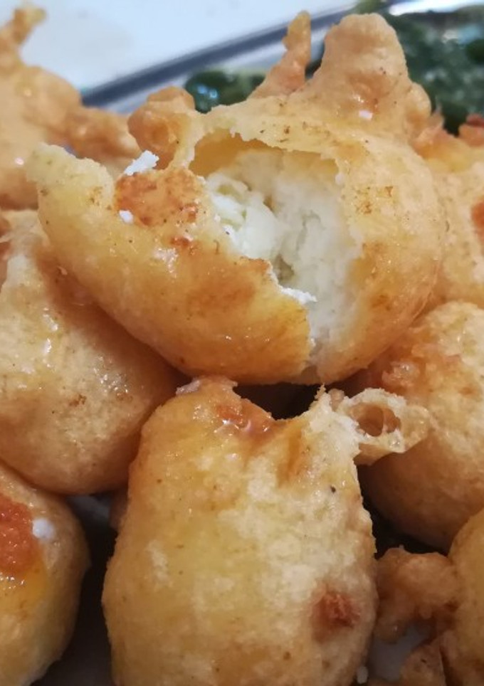 Una foto de Buñuelos de queso de cabra con miel