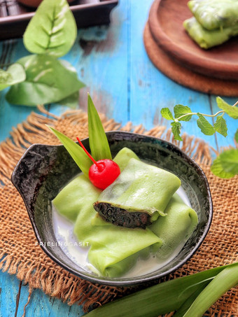 Cara Memasak Dadar Gulung isi Ketan Hitam Irit Anti Gagal