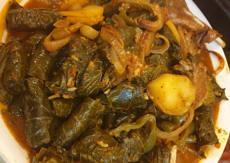 ورق عنب بالخضار بطريقه ماما