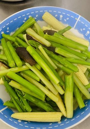 蒜香雙筍 的食譜成品照片