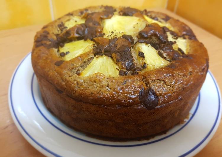 Bizcocho de piña y chocolate