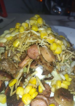 Una foto de Salchipapa con todo
