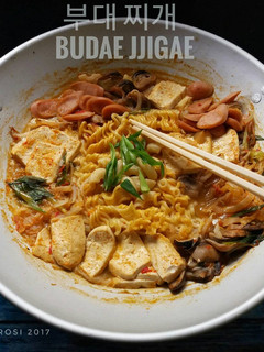 Foto resep Budae jjigae 부대 찌개