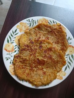 Una foto de Pancake de plátano maduro y almendras vegano