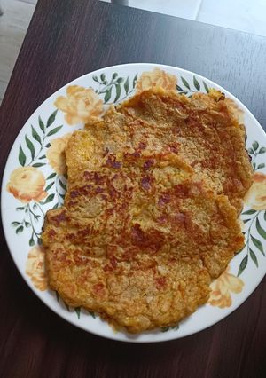 Una foto de Pancake de plátano maduro y almendras vegano