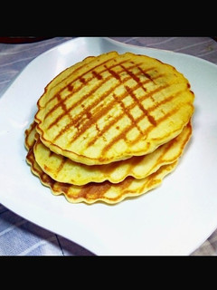 A picture of Buttermilk pancake.