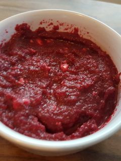 Une photo de Houmous de betterave