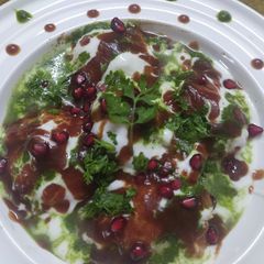 A picture of Shahi Dahi Vada.