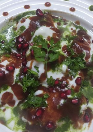 A picture of Shahi Dahi Vada.
