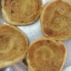 A picture of Crispy potato sakras.