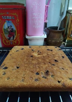 Una foto de Torta de harina de avena y arándanos en la flip