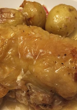 Una foto de Muslos de pollo rellenos