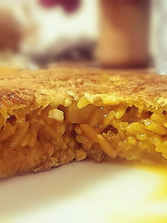 Una foto de Tortilla de patata y paella