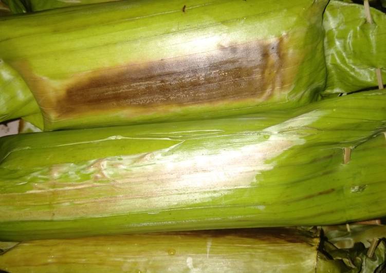 Nasi bakar ayam suwir