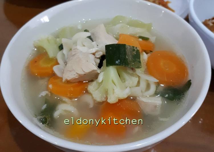 Soup Ayam Sederhana Nikmat