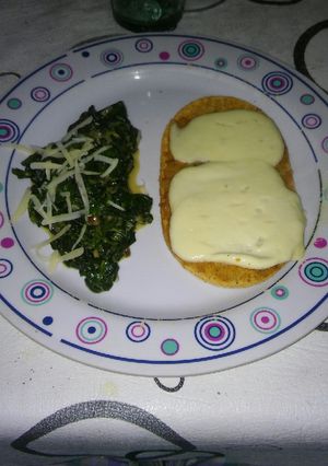 Una foto de Revuelto de espinaca con queso por salut