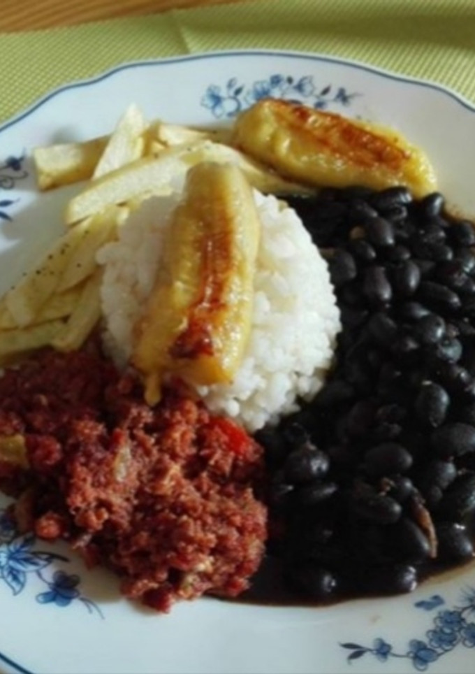 Una foto de Pabellón Criollo homenaje familiar