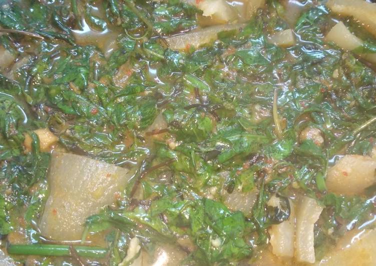 Tumis pakis kikil terasi