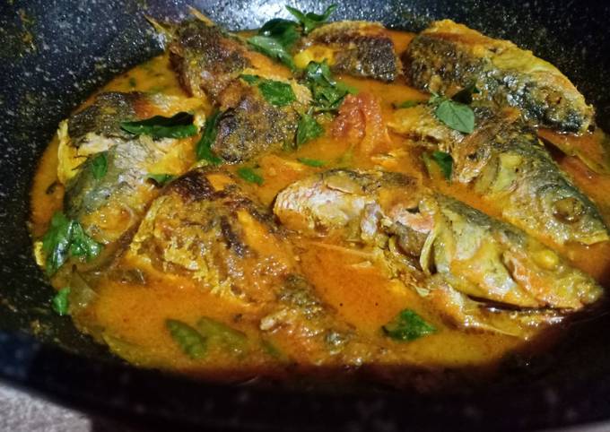 14. Acar Ikan Ekor Kuning