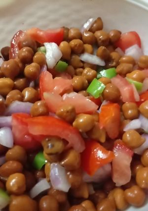 A picture of Black chana chat.