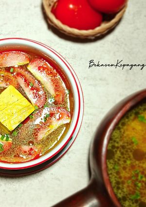 Foto resep Sup Tahu Tomat (Kaldu Air Rebusan Ayam Goreng)