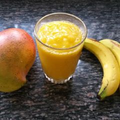 Mango & Banana Smoothie #Theme Challenge A picture of Mango & Banana Smoothie #Theme Challenge.