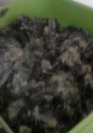 A picture of Spinach salad.