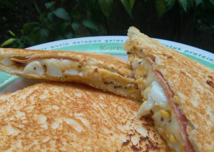 Egg Mayo Cheese Toast