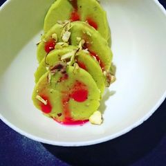 A picture of Kesar pista kulfi.
