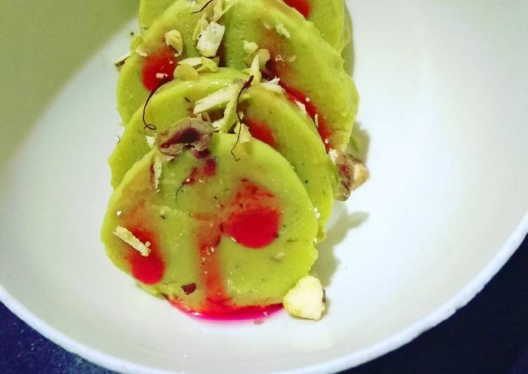 Steps to Make Award-winning Kesar pista kulfi