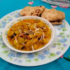 A picture of Lauki and Soya chunks ki sabzi.