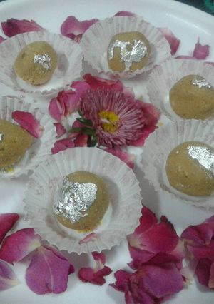 A picture of Uraddal laddu.