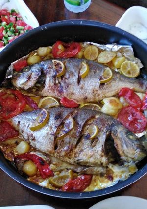 صورة لوصفة السمك المشوي بالفرن