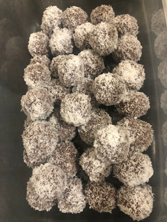 Una foto de Panellets chocolate y coco