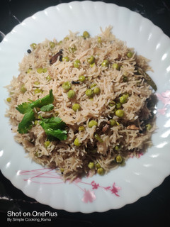 A picture of Peas Pulao.