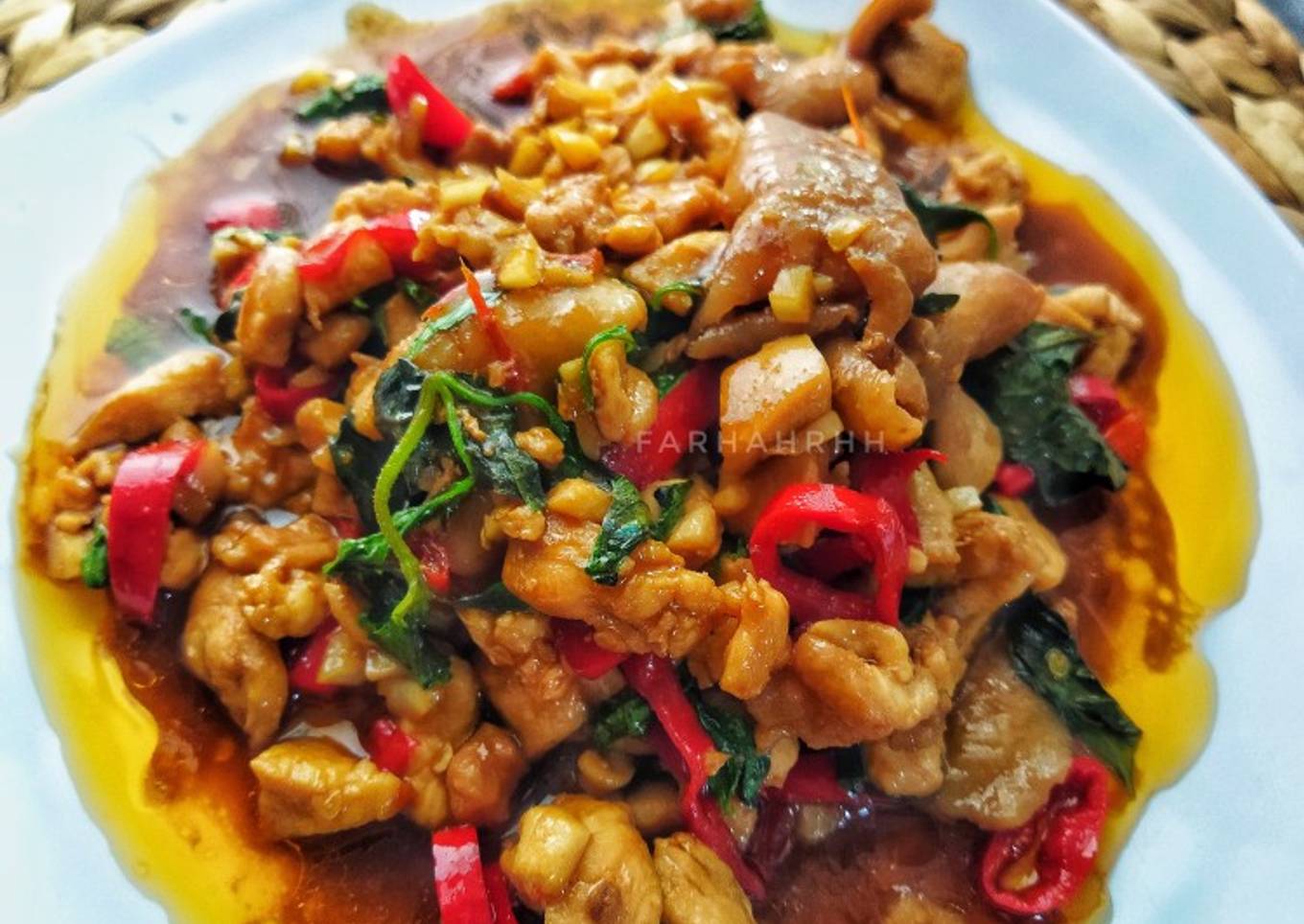 Pad Kra Pao ผัดกระเพ |Thai Chicken Basil 🇨🇷